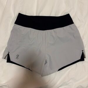 On Running Running Shorts gray black medium